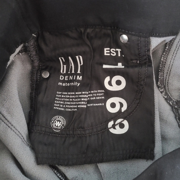 🆕️ Gap Maternity soft Demi Panel True Skinny Jeans SOFT BLACK with whiskering - Picture 8 of 11